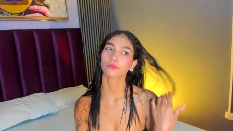Snapshot of laura_aristizabal_19 chatting on 12, 5, 2026 Laura online show from 12, 5, 2026