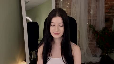 Laura online show from 24, 12, 2024