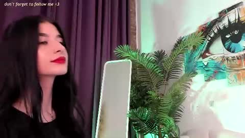 Snapshot of laura_coy chatting on 24, 7, 2026 Laura online show from 24, 7, 2026