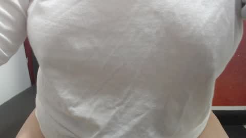  Laura  online show from 11, 4, 2026