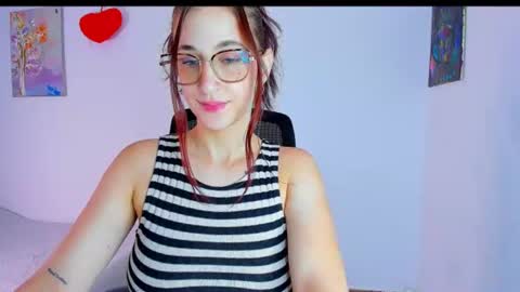 Snapshot of laura_ivy chatting on 25, 6, 2026 LauraIvy online show from 25, 6, 2026