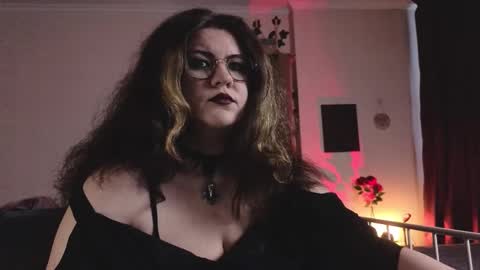 Snapshot of laura_karamazov chatting on 10, 2, 2026 Miss Laura online show from 10, 2, 2026
