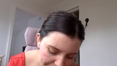 Laura Lee. online show from 16, 1, 2025