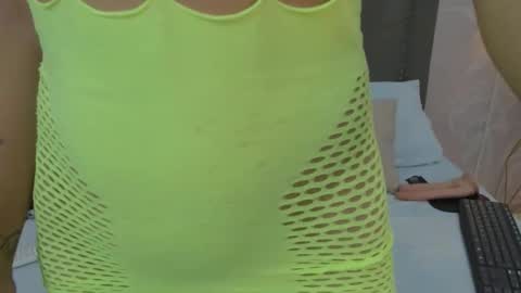 L A U R A online show from 5, 12, 2025