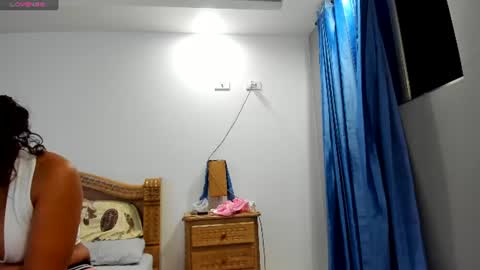 laura_miller02 online show from 2, 7, 2026