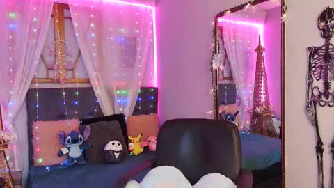 Snapshot of laura_olssen chatting on 24, 1, 2025 Kate online show from 24, 1, 2025