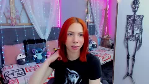 Snapshot of laura_olssen chatting on 10, 3, 2025 Kate online show from 10, 3, 2025