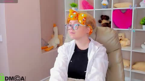 Laura online show from 5, 2, 2026