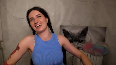 Snapshot of lauradre_ chatting on 15, 5, 2026 Laura online show from 15, 5, 2026