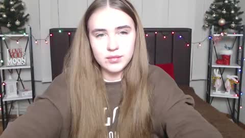 LauraHlot online show from 10, 1, 2025