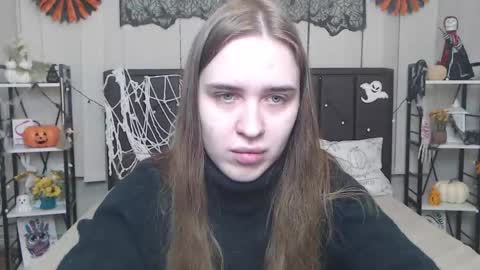 LauraHlot online show from 9, 11, 2025