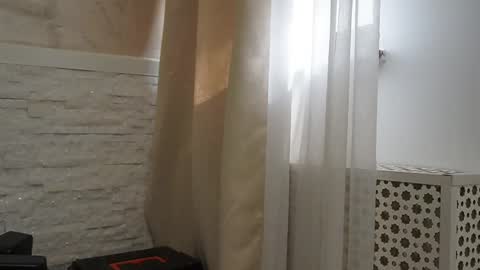 Snapshot of laurajinxxx chatting on 11, 3, 2025 LauraJinx online show from 11, 3, 2025