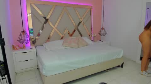 laura  online show from 10, 2, 2026