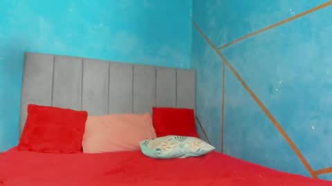 Laura online show from 10, 3, 2025