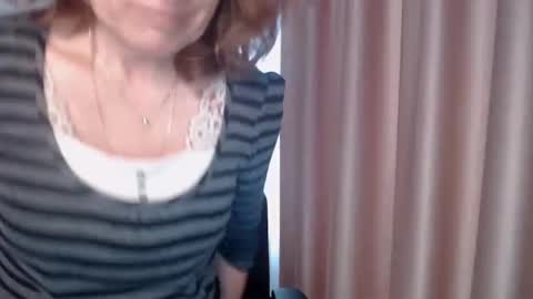 Lauraoven1 online show from 14, 2, 2025