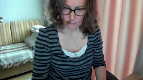 Lauraoven1 online show from 10, 5, 2026