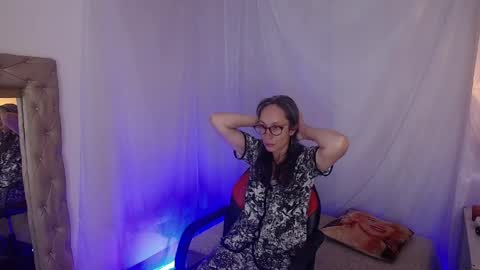 Laura Sofia online show from 9, 4, 2026