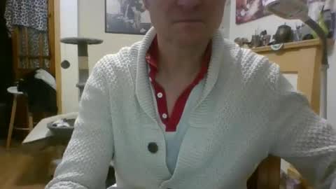 lauratedomm online show from 11, 1, 2026