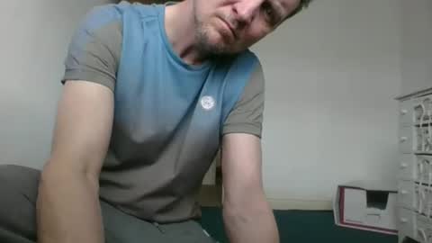 lauratedomm online show from 12, 4, 2026