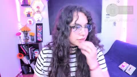  Im Lauren  independent model   online show from 2, 1, 2025