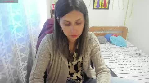 Lauren Independent model online show from 11, 11, 2025