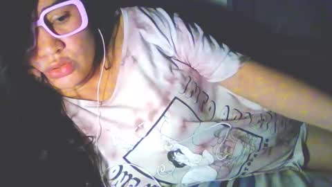 Snapshot of laurengirls1 chatting on 5, 3, 2026 onlyfan laureng7 - 7 laureng2 online show from 5, 3, 2026