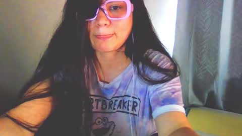 Snapshot of laurengirls1 chatting on 11, 3, 2026 onlyfan laureng7 - 7 laureng2 online show from 11, 3, 2026