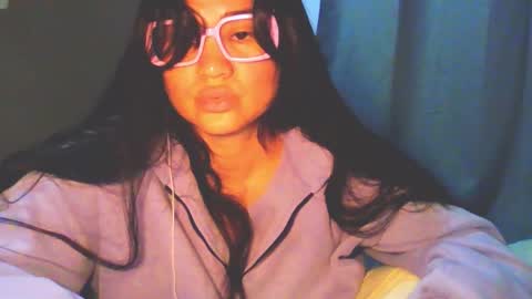 Snapshot of laurengirls1 chatting on 18, 3, 2026 onlyfan laureng7 - 7 laureng2 online show from 18, 3, 2026
