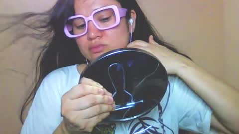 Snapshot of laurengirls1 chatting on 24, 3, 2026 onlyfan laureng7 - 7 laureng2 online show from 24, 3, 2026