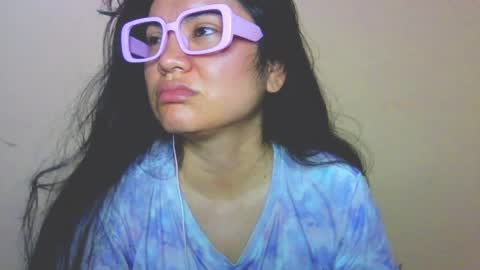 Snapshot of laurengirls1 chatting on 29, 3, 2026 onlyfan laureng7 - 7 laureng2 online show from 29, 3, 2026