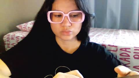 Snapshot of laurengirls1 chatting on 9, 4, 2026 onlyfan laureng7 - 7 laureng2 online show from 9, 4, 2026