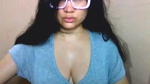 Snapshot of laurengirls1 chatting on 12, 4, 2026 onlyfan laureng7 - 7 laureng2 online show from 12, 4, 2026