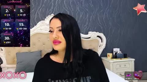 Snapshot of laurenjenssen chatting on 17, 1, 2025 Laura online show from 17, 1, 2025