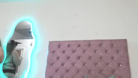 laurenlaine online show from 31, 10, 2025