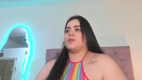 Snapshot of laurenlaine99 chatting on 19, 5, 2026 laurenlaine online show from 19, 5, 2026