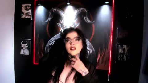 Snapshot of laurenrousexx chatting on 24, 7, 2026 LAUREN INDEPENDENT MODEL HELP ME REACH 100 LIKES PLS online show from 24, 7, 2026