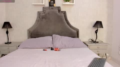 Lauren  online show from 8, 11, 2025