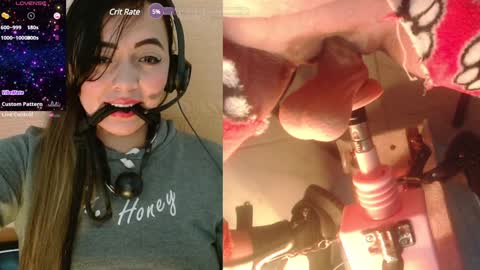 Snapshot of lauriss_ chatting on 18, 12, 2024 lauriss_ online show from 18, 12, 2024