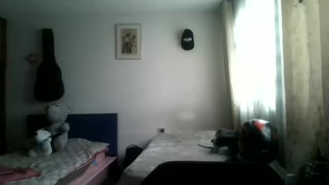 Laury  online show from 2, 4, 2026