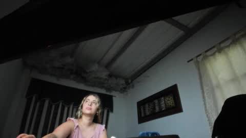 Snapshot of lauu_g chatting on 27, 5, 2026 Lauu G online show from 27, 5, 2026