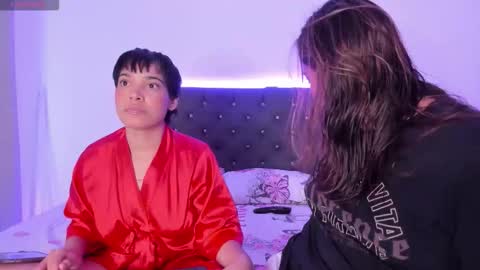 Snapshot of lauxsofi chatting on 2, 11, 2025 Lau Sofi online show from 2, 11, 2025