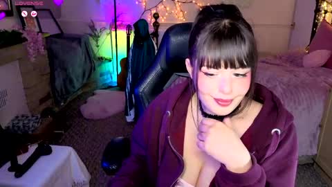 Snapshot of lavenderrzz19 chatting on 30, 4, 2026 Lavenderrzz online show from 30, 4, 2026