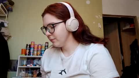 Snapshot of lavonesorge chatting on 2, 2, 2026 Adeline online show from 2, 2, 2026