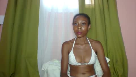 layannek online show from 6, 3, 2026