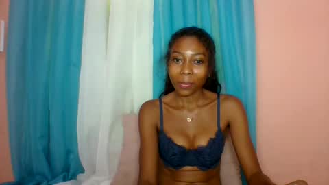 Snapshot of layannek chatting on 29, 6, 2026 layannek online show from 29, 6, 2026