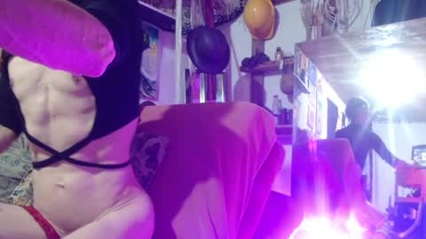 Snapshot of laye19 chatting on 8, 12, 2024 Laye19 online show from 8, 12, 2024