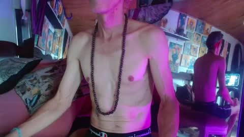 Snapshot of laye19 chatting on 6, 1, 2025 Laye19 online show from 6, 1, 2025