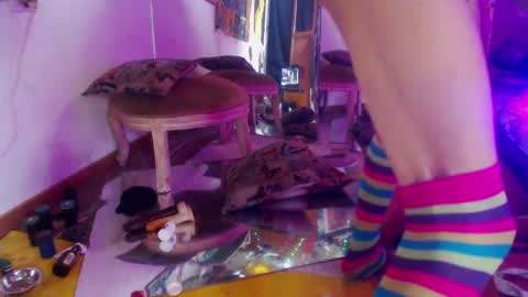 Snapshot of laye19 chatting on 5, 2, 2025 Laye19 online show from 5, 2, 2025