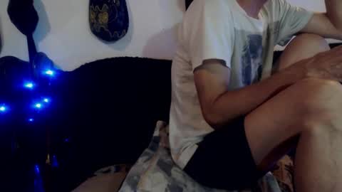 Snapshot of laye19 chatting on 5, 10, 2025 Laye19 online show from 5, 10, 2025