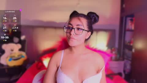 Layla online show from 19, 2, 2025